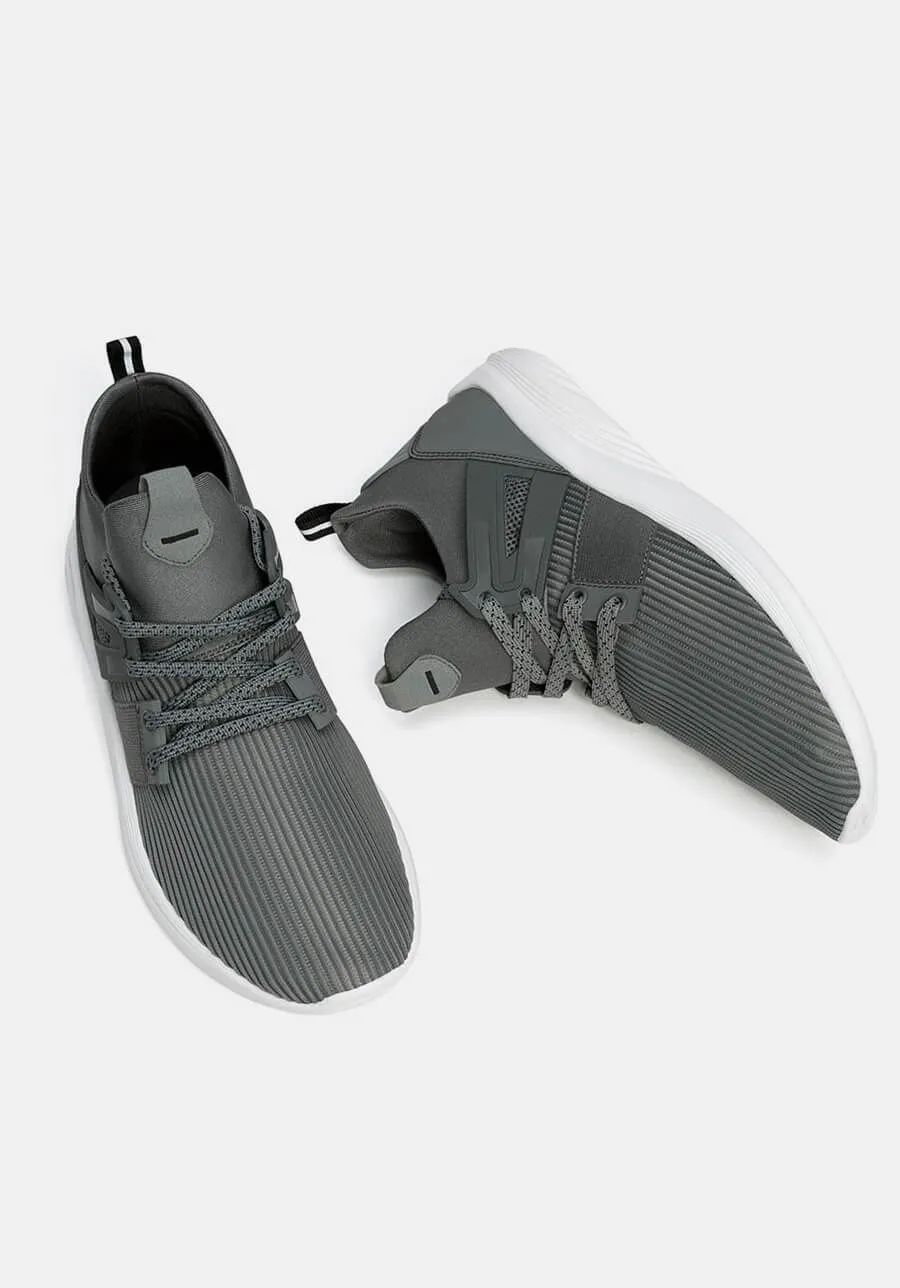 Avenno Top Slip On Sneakers