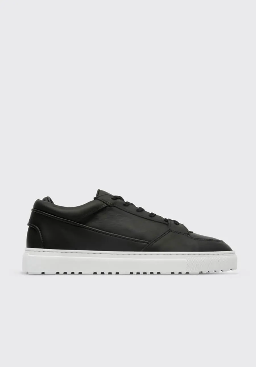 Avenno Top Slip On Sneakers
