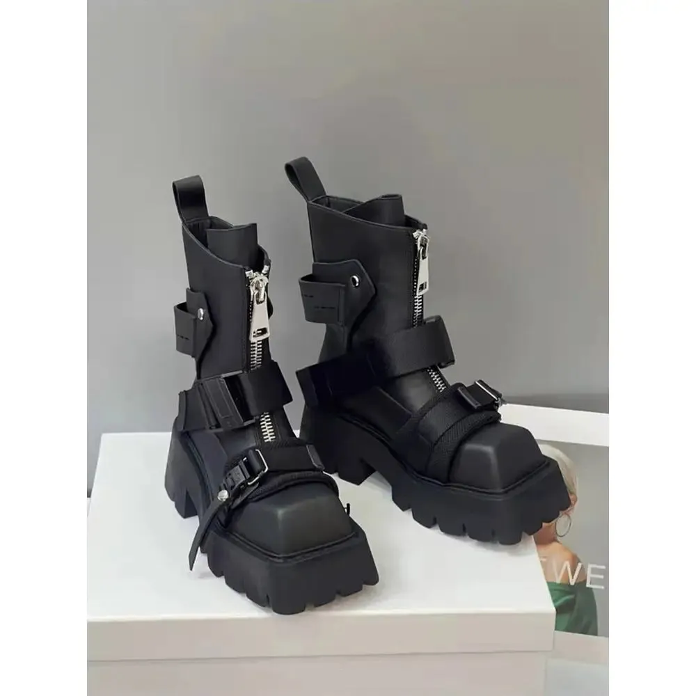 Punk-Rock Zipper Buckle Short Boots