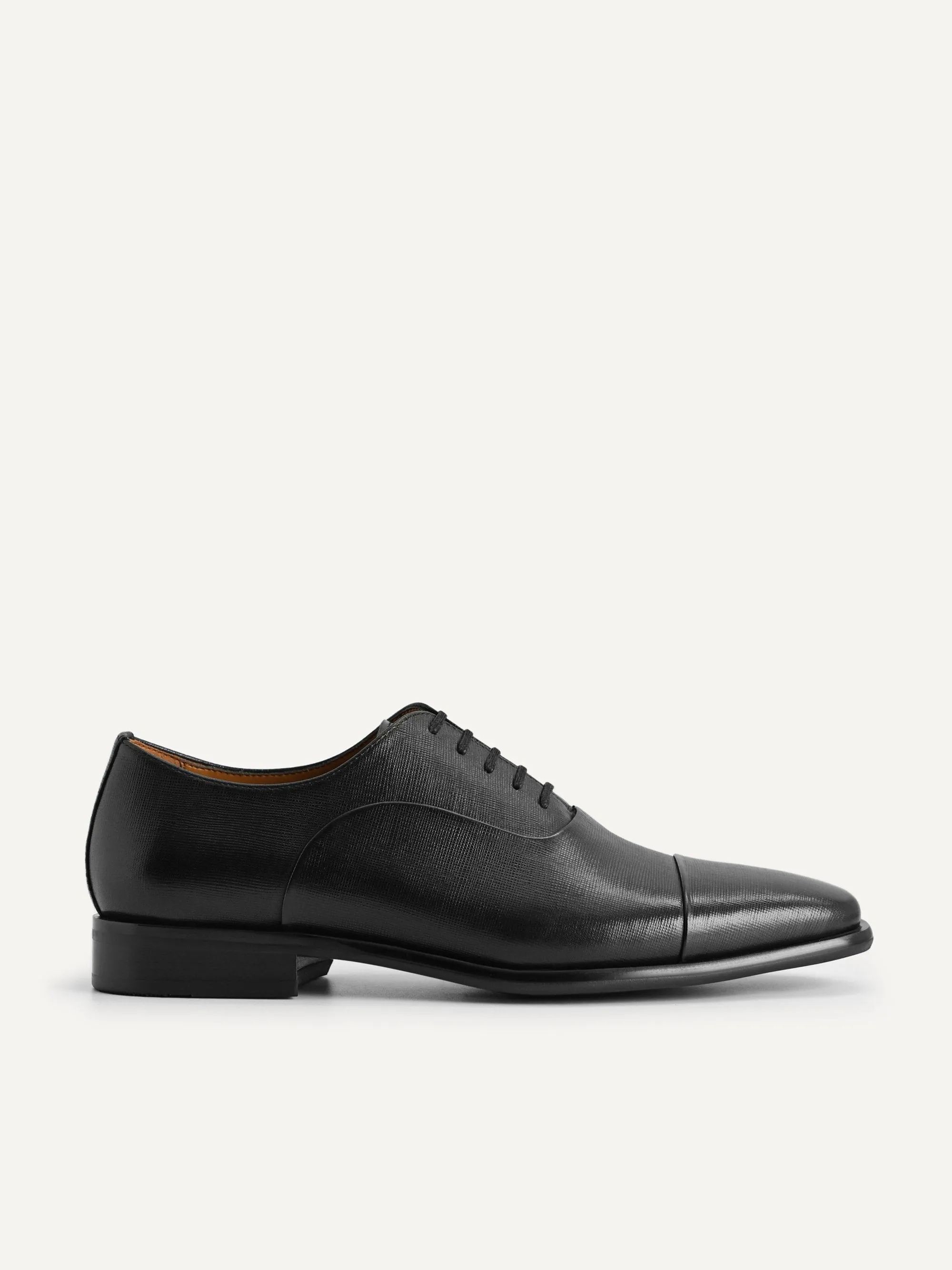 Textured Leather Oxford Shoes